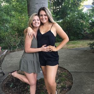 Meet your Posher, Camille